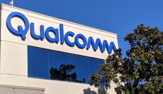 高通拟收购英特尔：一场科技巨头的“蛇吞象”游戏？