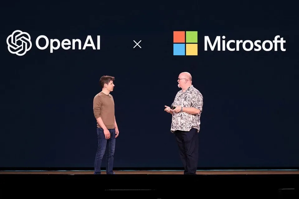<span class="original-tag">原创</span>OpenAI与微软签署天价协议！估值超千亿美元，AI巨头转型暗藏玄机？