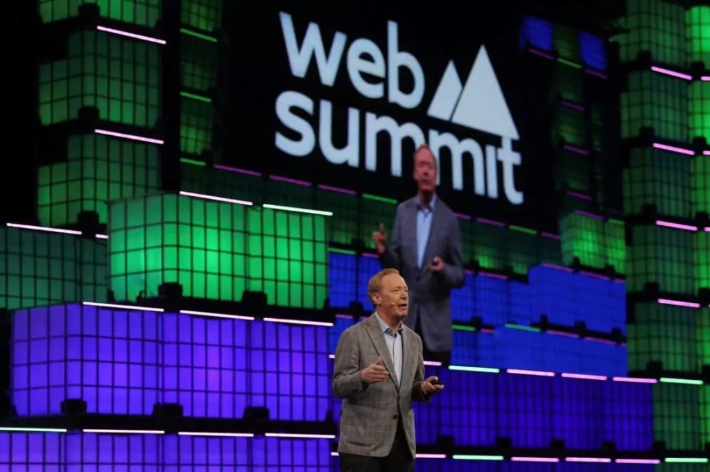 美科技巨头千亿押注欧洲AI基建，微软谷歌竞争再起  