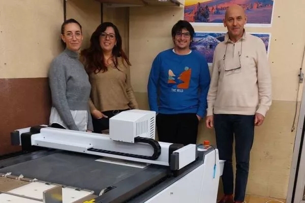 印刷业掀起“智能升级”投资潮：效率与定制化驱动设备换代