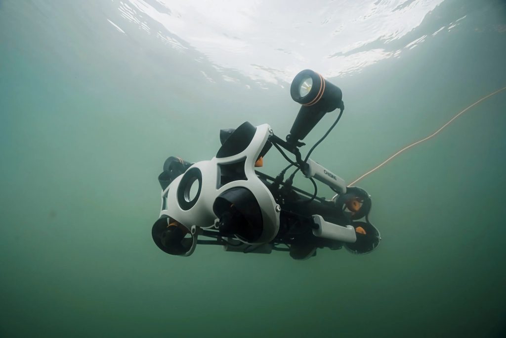 深之蓝冲刺科创板：水下机器人龙头三年亏损近3亿，海外收入占比近八成