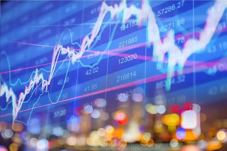 中东战火点燃通胀炸弹，美股暴跌芯片股领跌